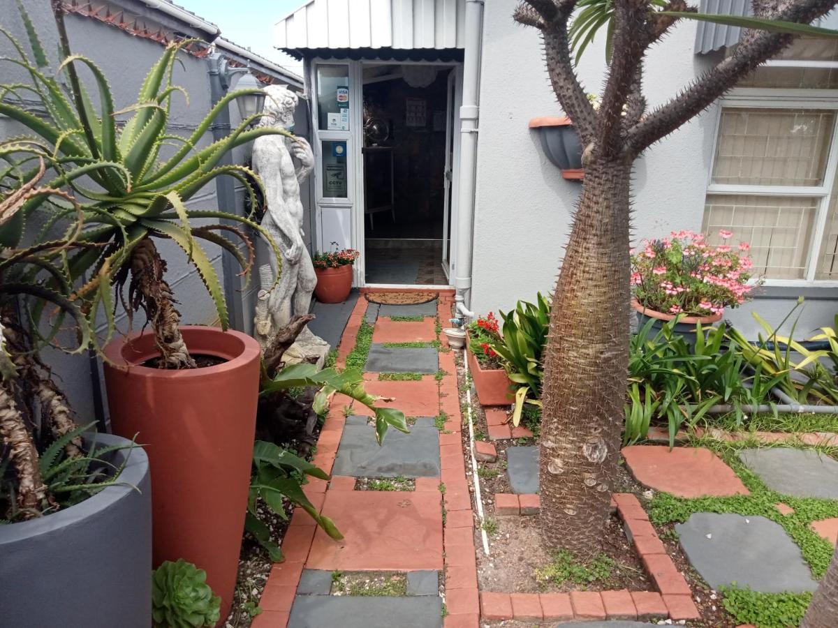 Mitchell'S Guesthouse Parow Exterior foto