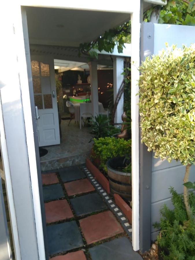 Mitchell'S Guesthouse Parow Exterior foto