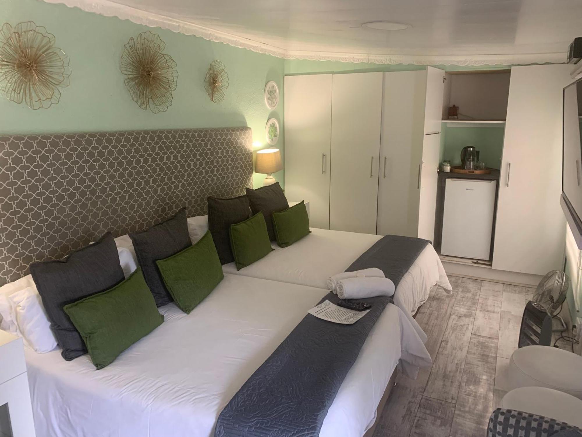 Mitchell'S Guesthouse Parow Exterior foto
